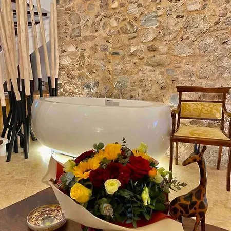 Living In A Cave Under Acropolis Apartment